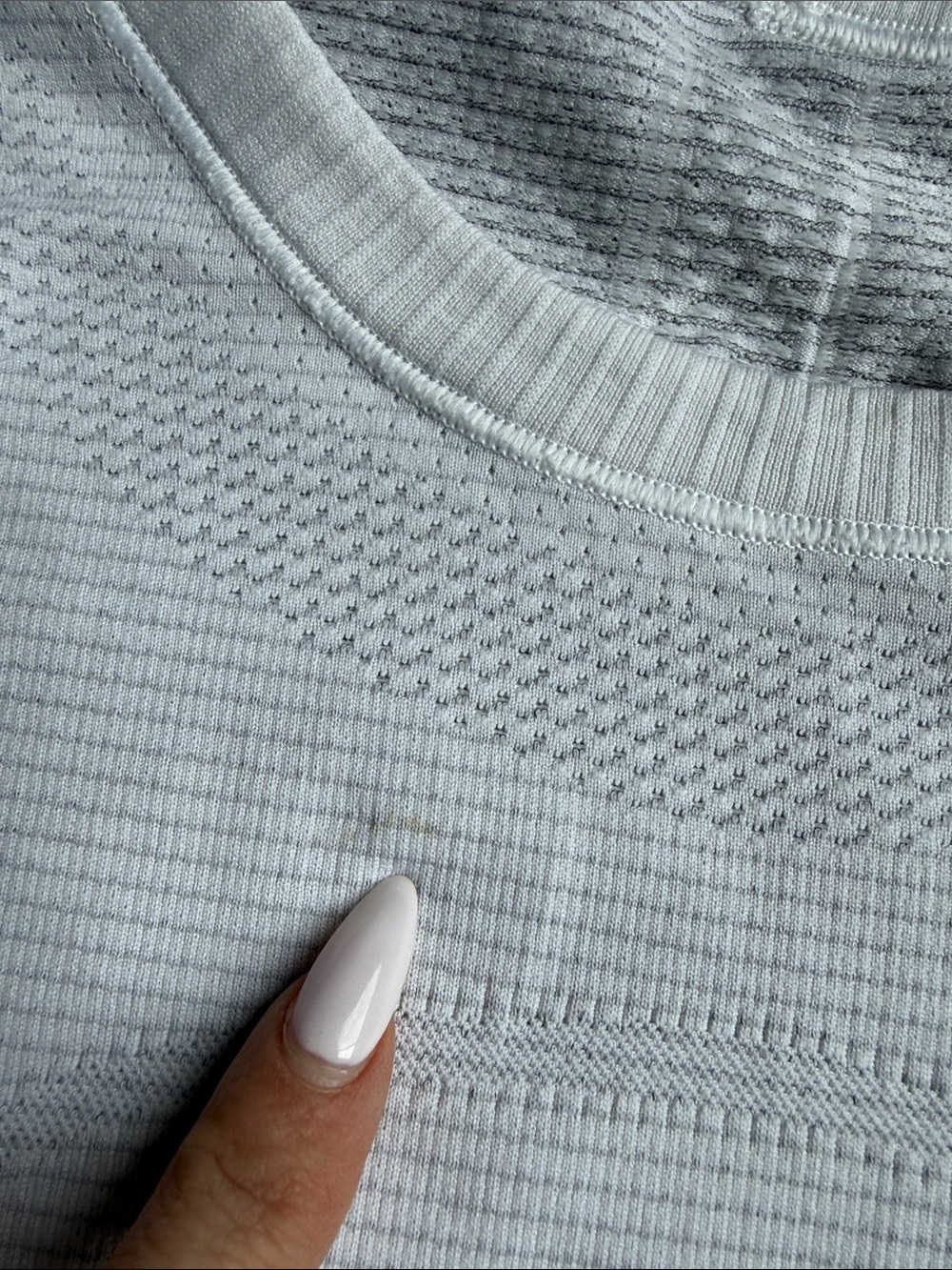 lululemon White Swiftly Tech Long-Sleeve Crew Top - Picture 4 of 6